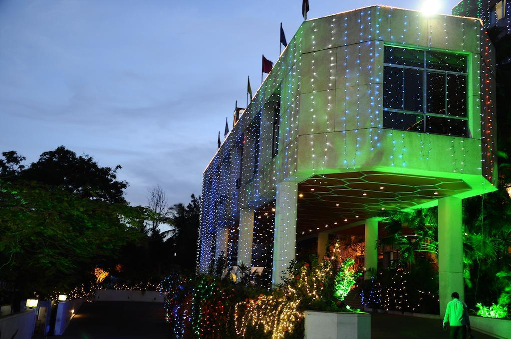 Hotel Paradise - Mysore Dasaprakash Group Buitenkant foto
