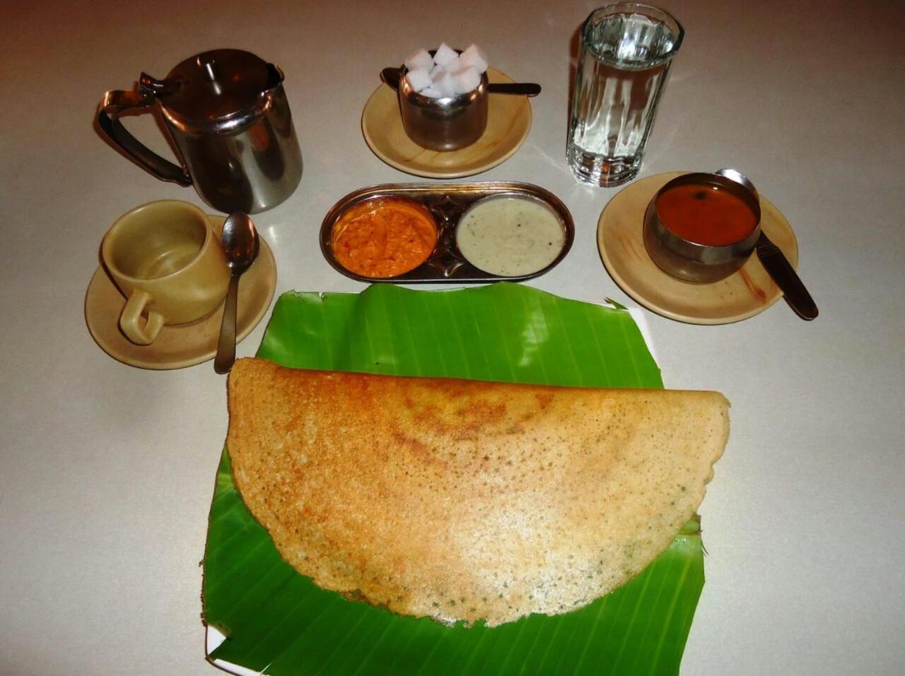 Hotel Paradise - Mysore Dasaprakash Group Buitenkant foto