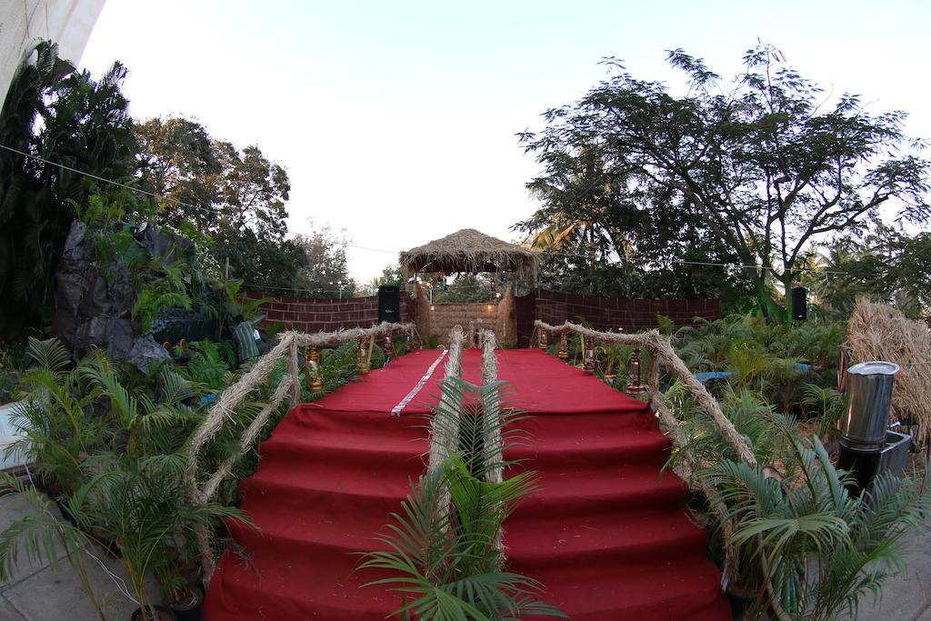 Hotel Paradise - Mysore Dasaprakash Group Buitenkant foto
